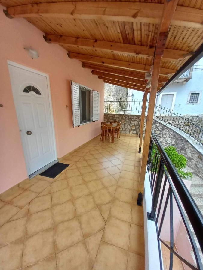 Villa Gkoros House Old Town à Himarë Extérieur photo